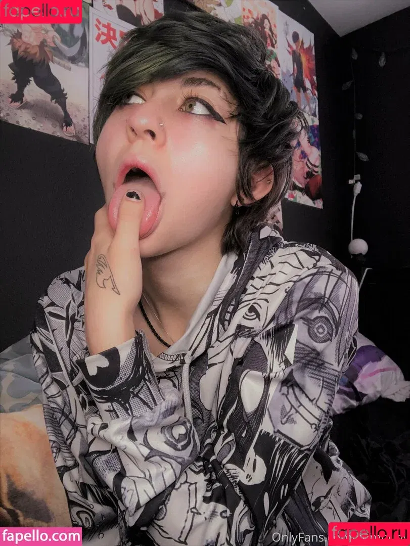 boozy.gremlin / boozygremlin Onlyfans Photo Gallery 