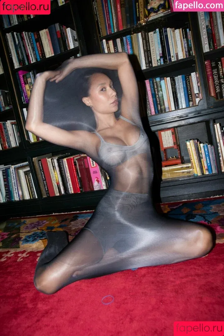 Eva / mylifeaseva Onlyfans Photo Gallery 