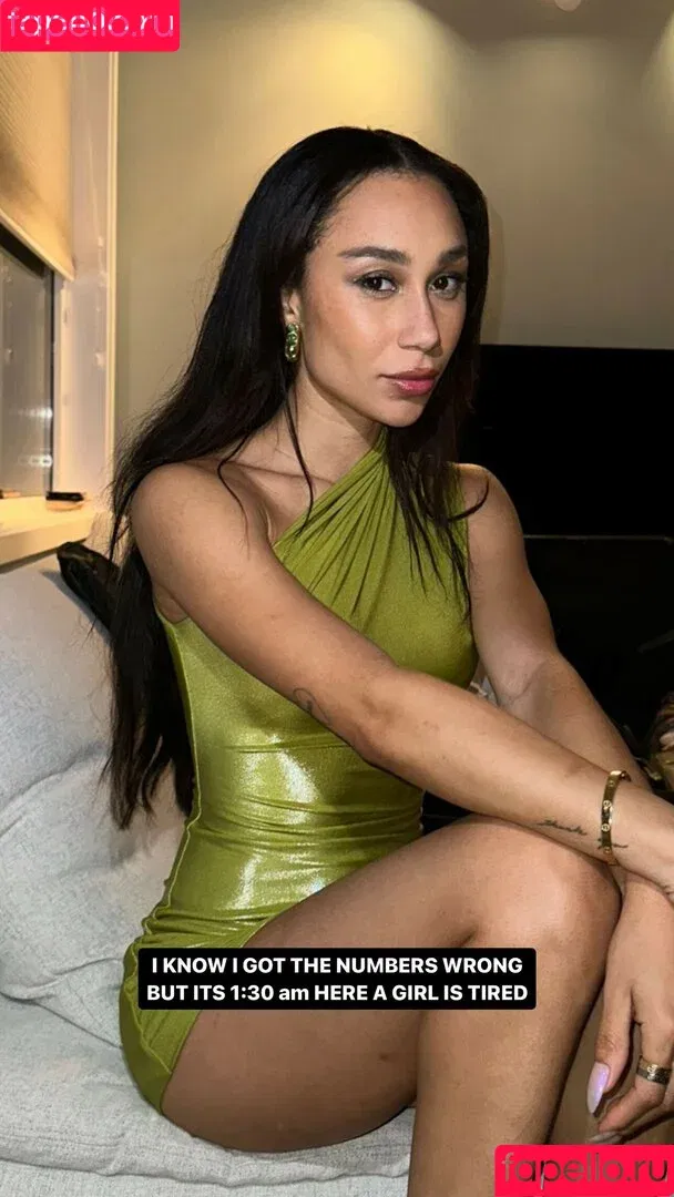 Eva / mylifeaseva Onlyfans Photo Gallery 