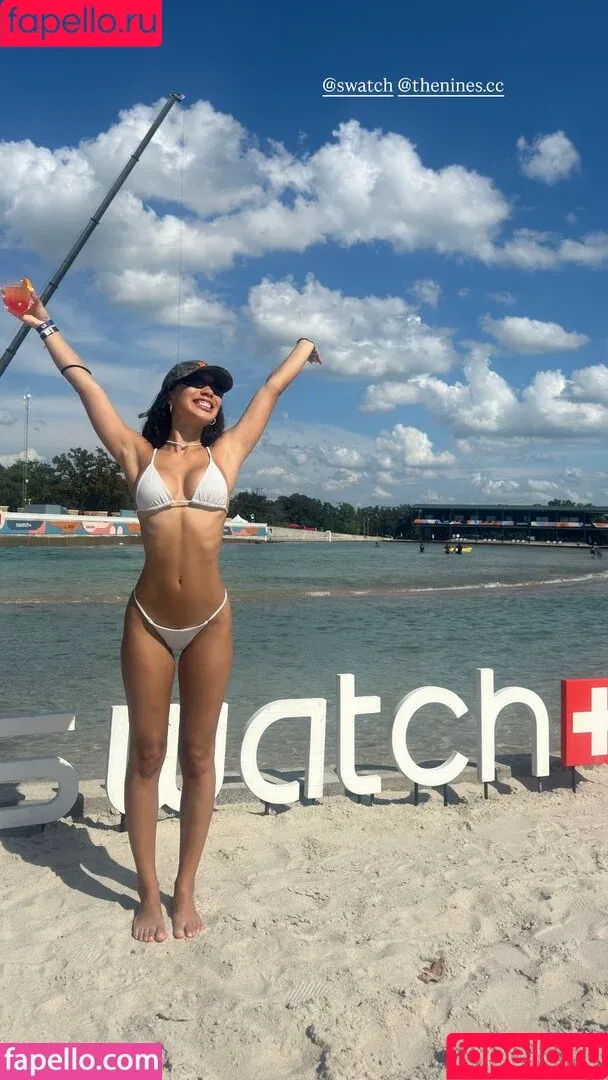 Eva / mylifeaseva Onlyfans Photo Gallery 