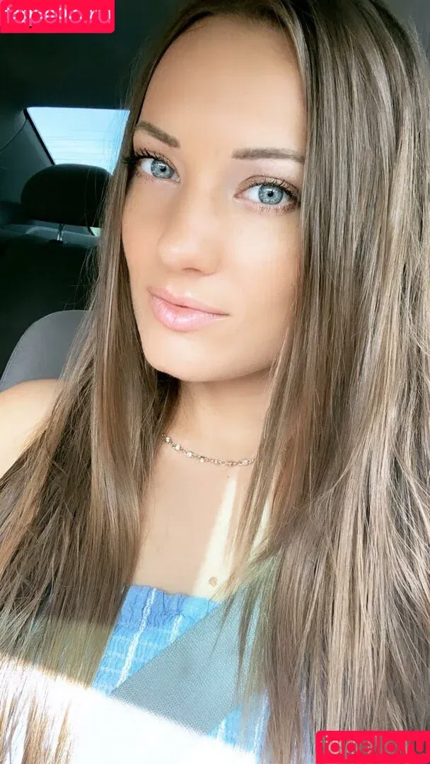 Britney Marie / brittney124 / ojosdelmar1 Onlyfans Photo Gallery 