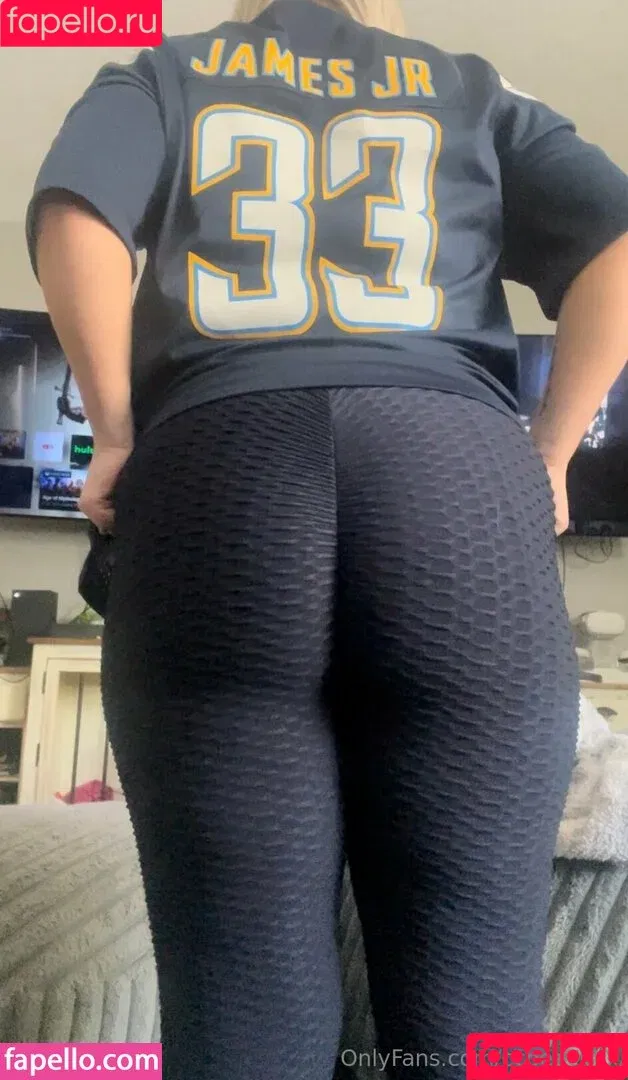 ccpeachypawg / lilpeachypeach Onlyfans Photo Gallery 
