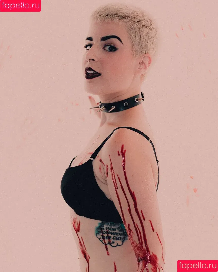 Nic Lynn / tithegirl Onlyfans Photo Gallery 