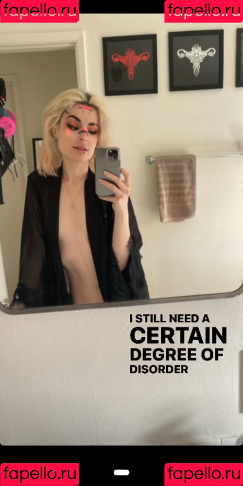 Nic Lynn / tithegirl Onlyfans Photo Gallery 