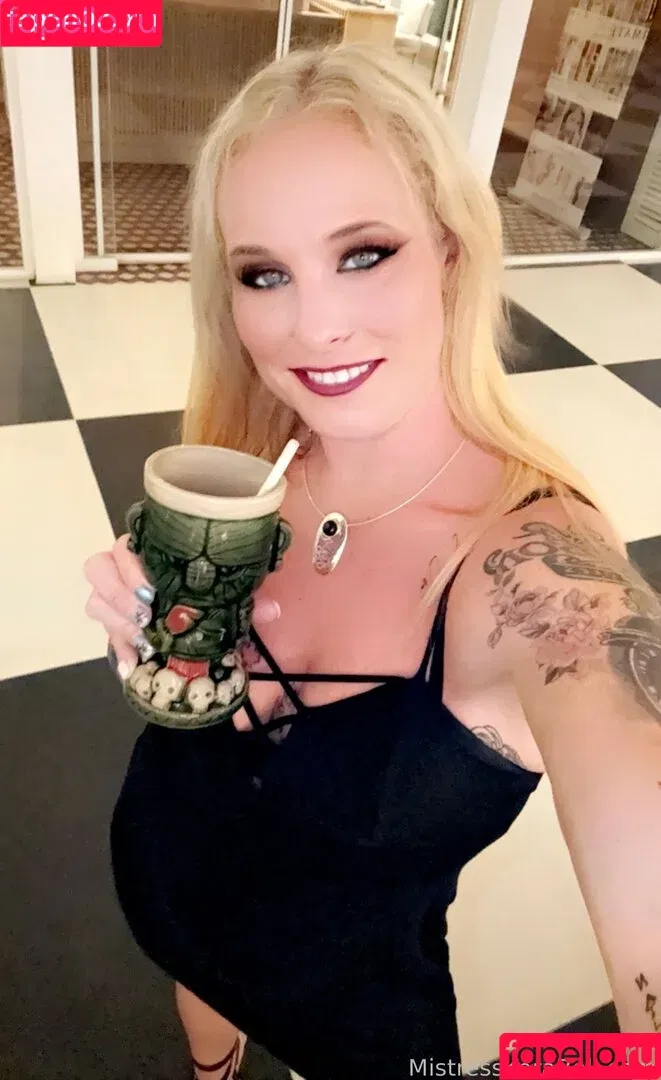 MistressKoraBell Onlyfans Photo Gallery 