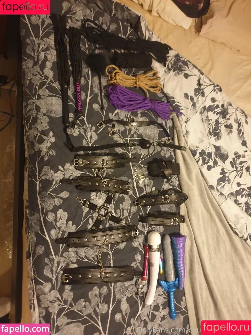 chubby_little_kitty / michonnicole Onlyfans Photo Gallery 