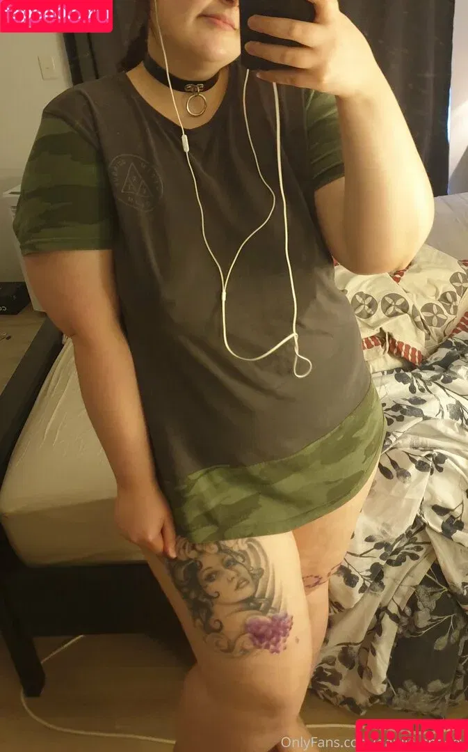 chubby_little_kitty / michonnicole Onlyfans Photo Gallery 