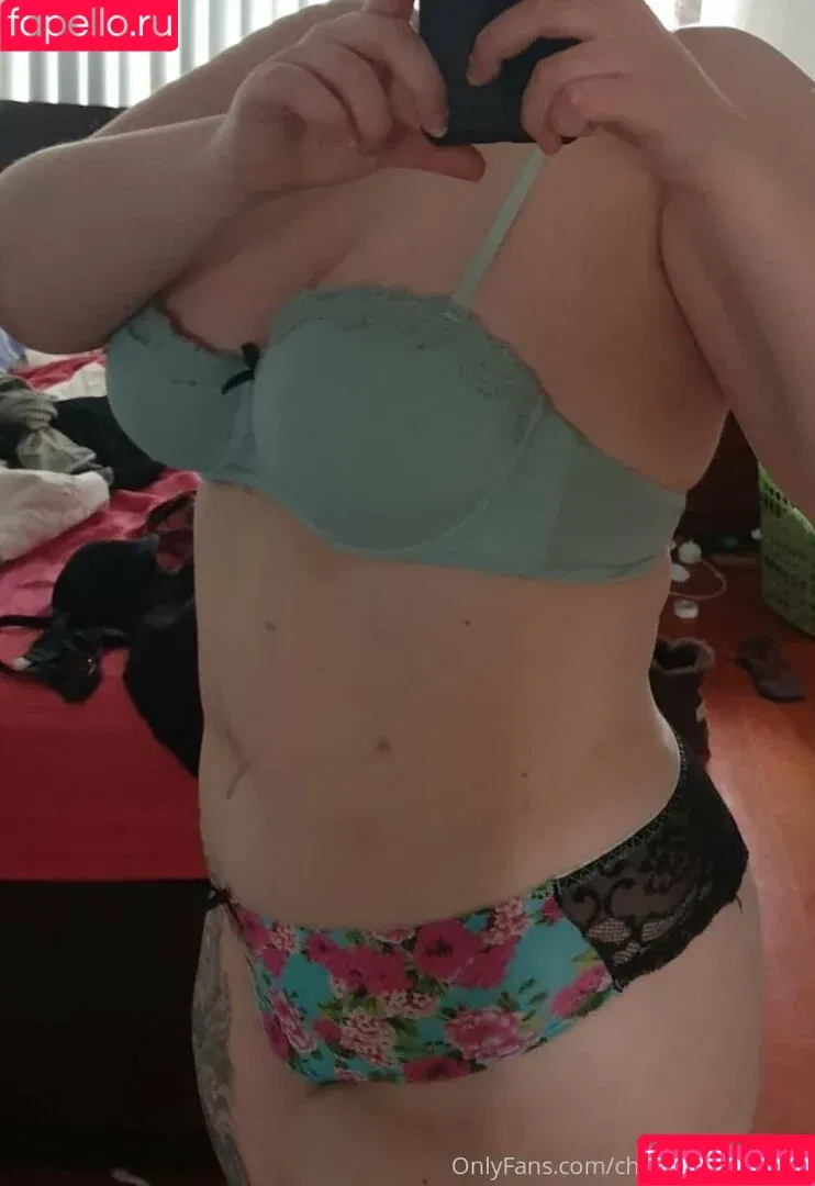 chubby_little_kitty / michonnicole Onlyfans Photo Gallery 