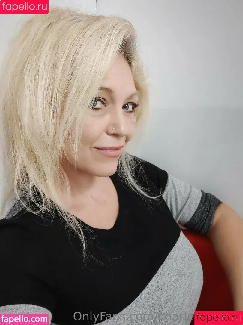 Charlee Chase / charlee_chase Onlyfans Photo Gallery 