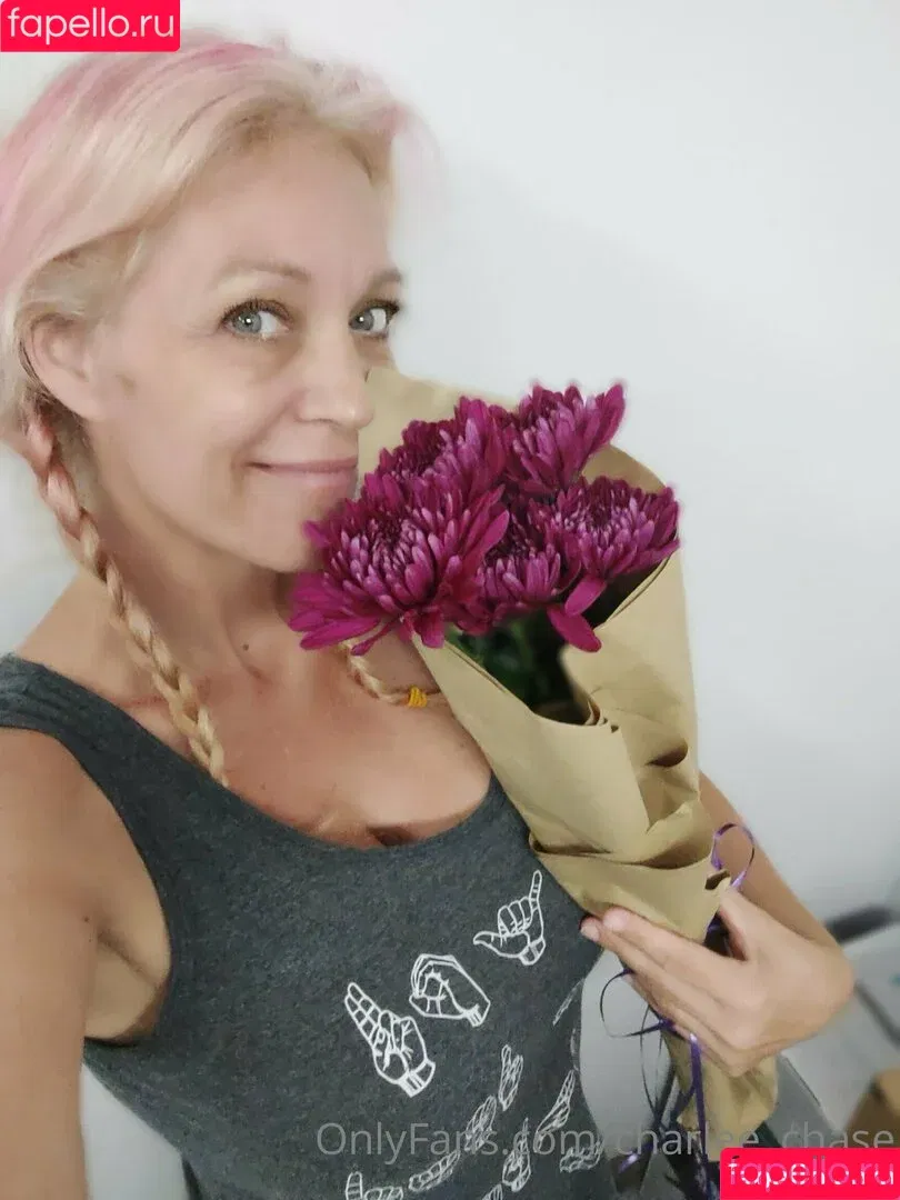Charlee Chase / charlee_chase Onlyfans Photo Gallery 
