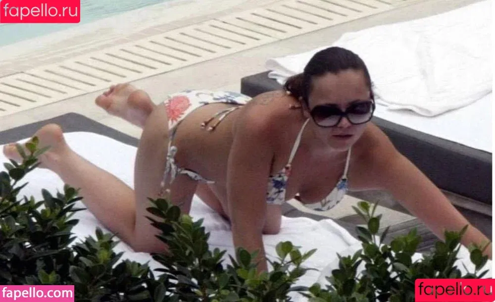 Christina Ricci / ChristinaRicci / arianaricci / riccigrams Onlyfans Photo Gallery 