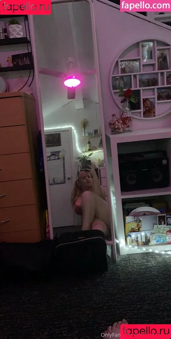 pastelpeachie / pastelpxchie Onlyfans Photo Gallery 