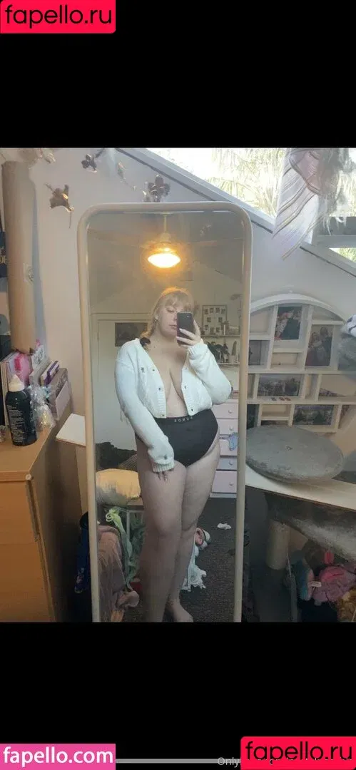 pastelpeachie / pastelpxchie Onlyfans Photo Gallery 