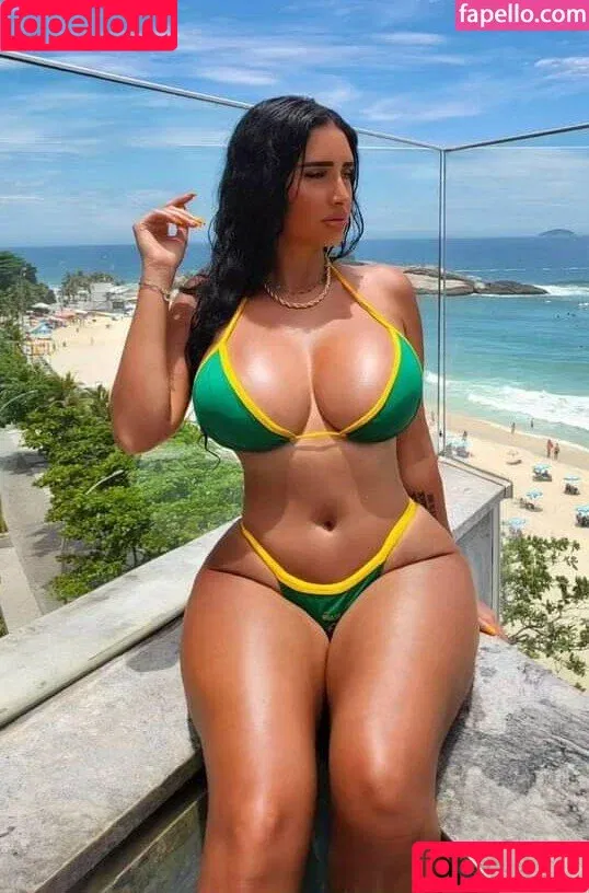 Mikaela Barbosa / Mikaelabrbs Onlyfans Photo Gallery 