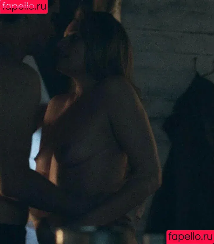 Elisabeth Moss / elisabethmossofficial Onlyfans Photo Gallery 