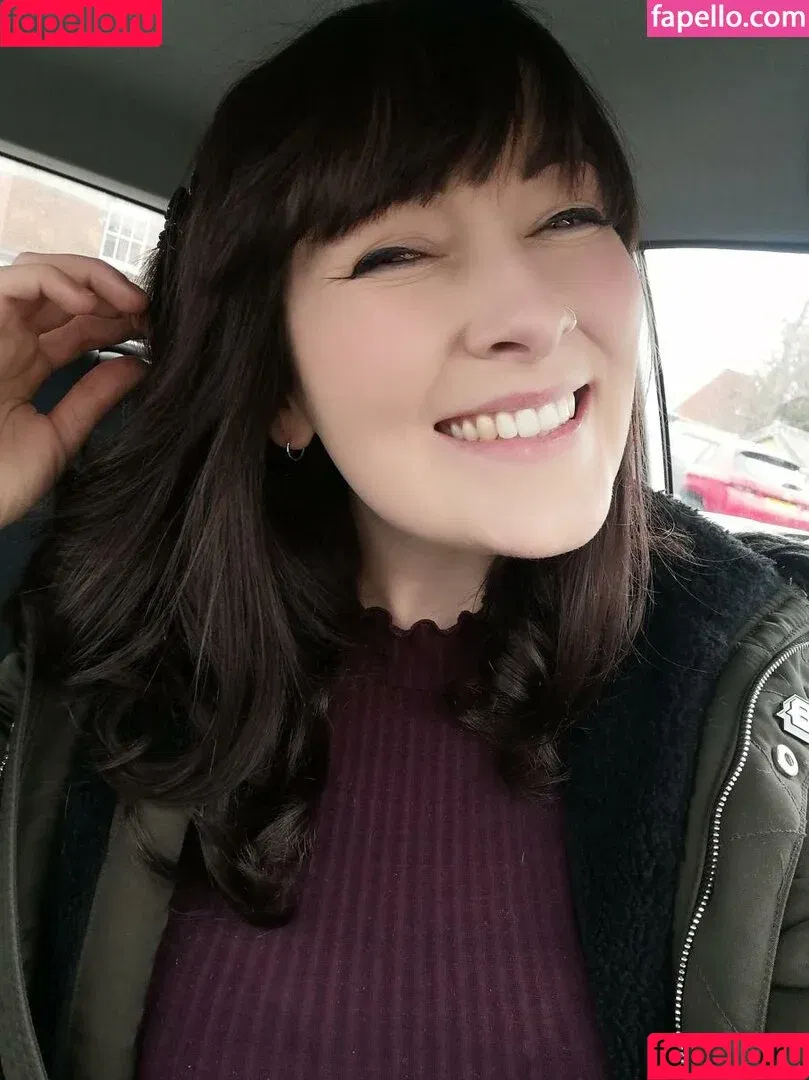 Kirsty / Korsty_ / aloegoddess / blondekristy / kirstyaustin7 / kirstylouisewells Onlyfans Photo Gallery 