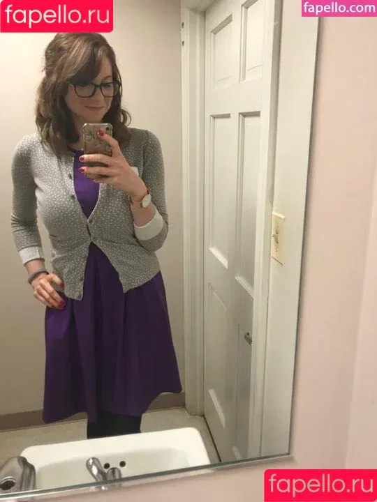 Kirsty / Korsty_ / aloegoddess / blondekristy / kirstyaustin7 / kirstylouisewells Onlyfans Photo Gallery 