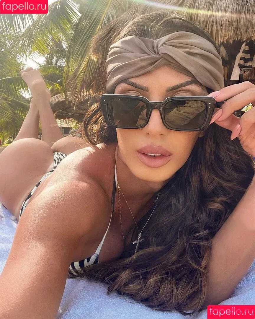 Andrea De Andrade / andreaa.oficial Onlyfans Photo Gallery 