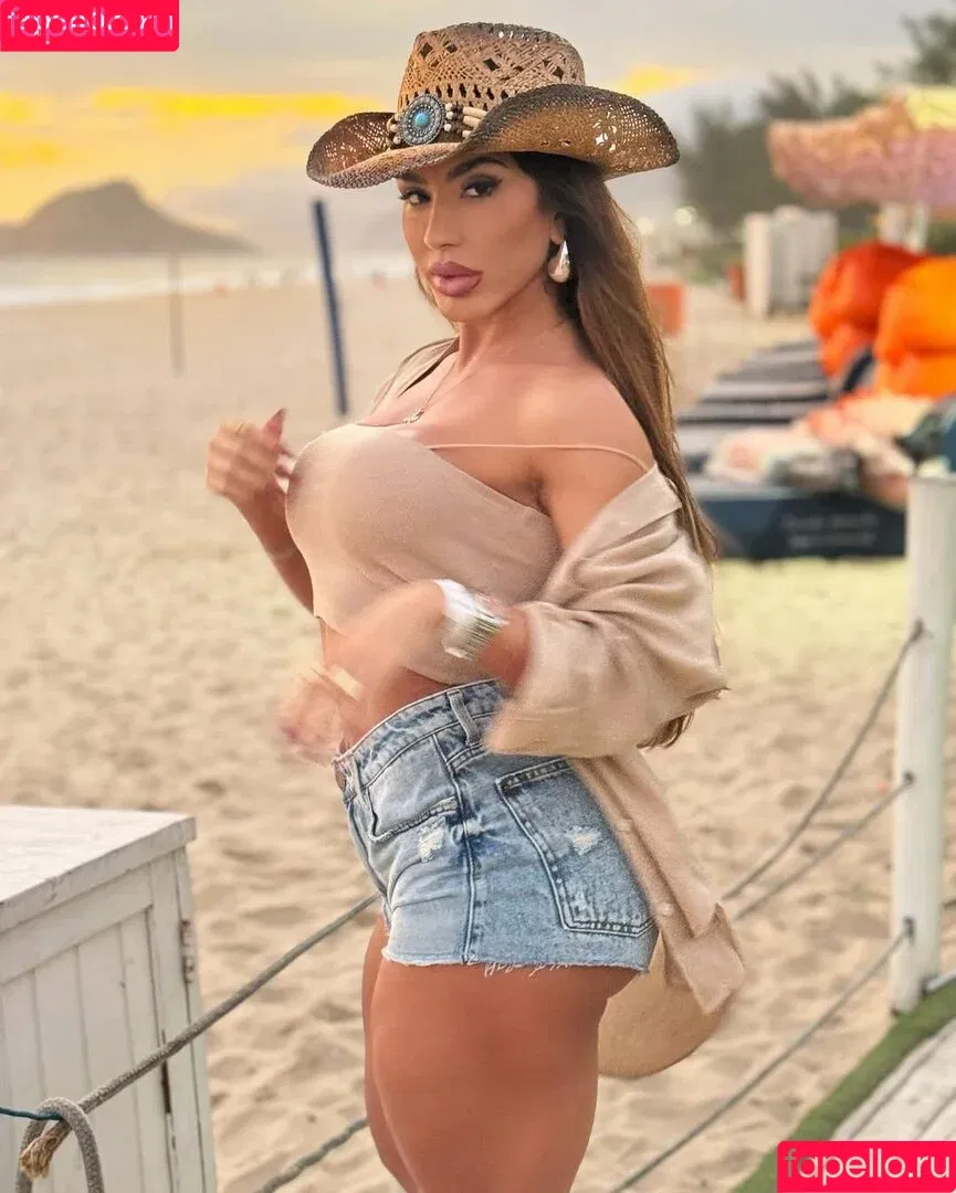 Andrea De Andrade / andreaa.oficial Onlyfans Photo Gallery 