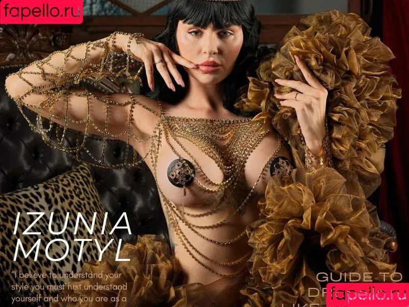 Izunia Motyl / izunia.motyl.travel / izuniamodel Onlyfans Photo Gallery 