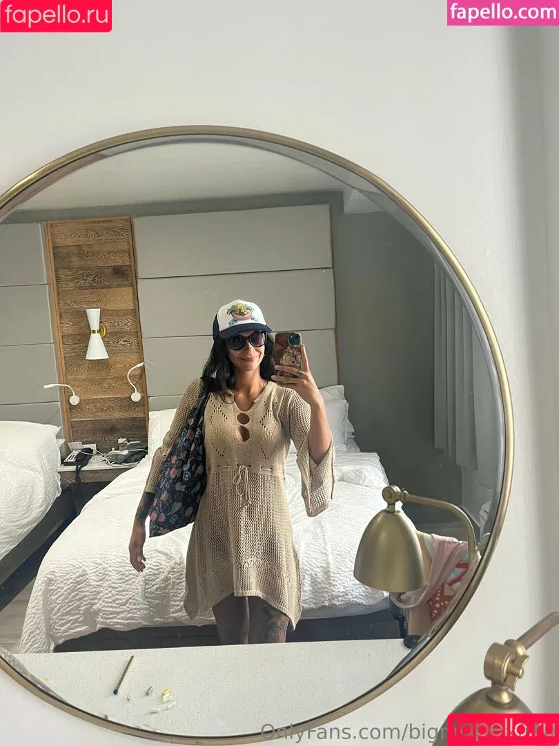 bigmouthxfree / ceciliax222 Onlyfans Photo Gallery 