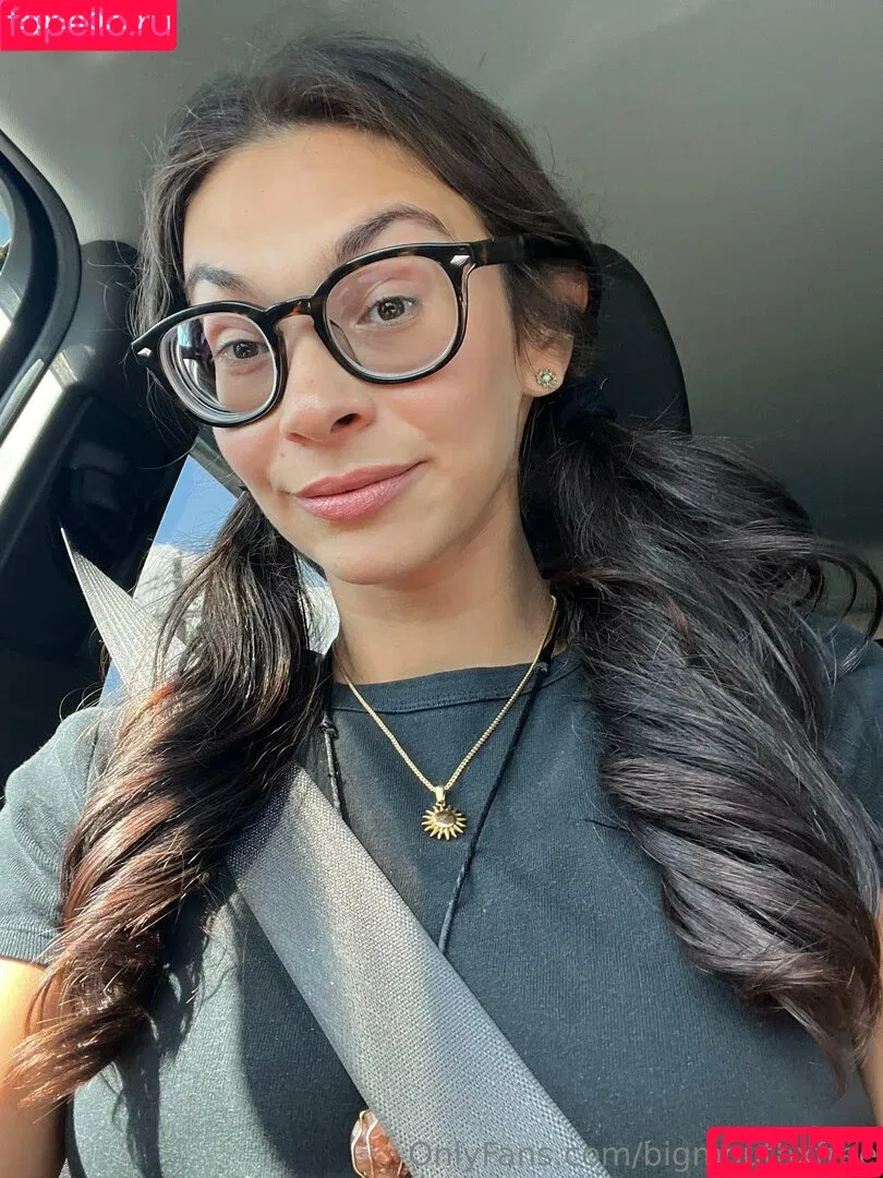 bigmouthxfree / ceciliax222 Onlyfans Photo Gallery 