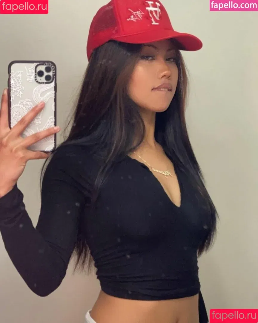 Alyanna Joelle / almost_autumn / alyanna.joelle Onlyfans Photo Gallery 