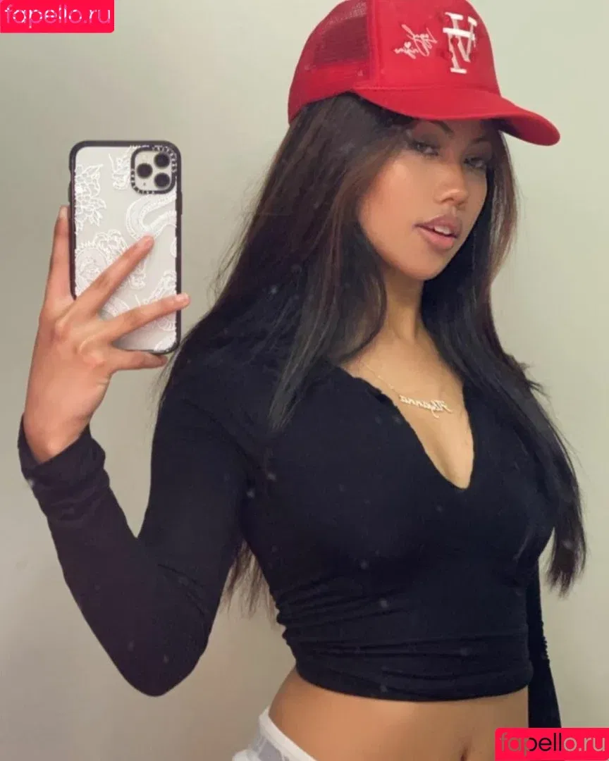 Alyanna Joelle / almost_autumn / alyanna.joelle Onlyfans Photo Gallery 