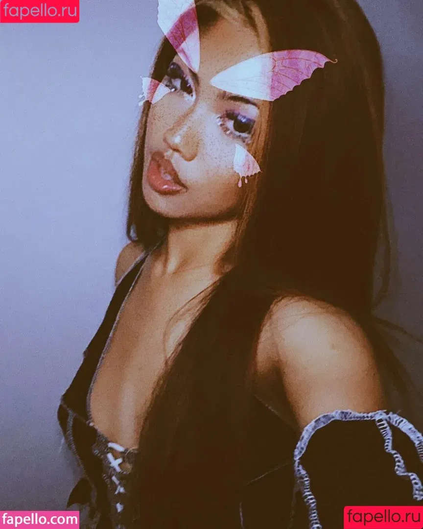 Alyanna Joelle / almost_autumn / alyanna.joelle Onlyfans Photo Gallery 