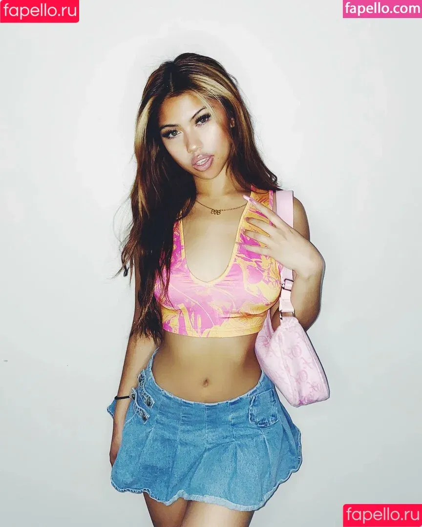 Alyanna Joelle / almost_autumn / alyanna.joelle Onlyfans Photo Gallery 