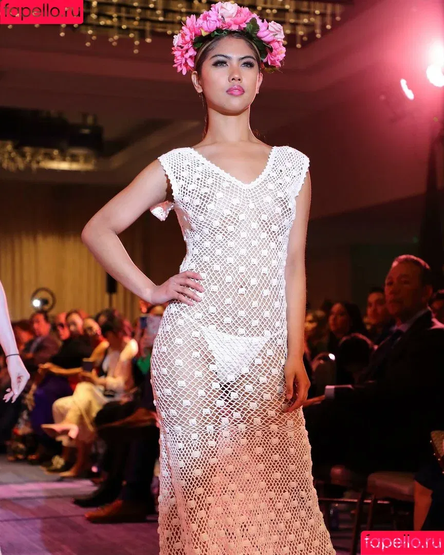 Alyanna Joelle / almost_autumn / alyanna.joelle Onlyfans Photo Gallery 