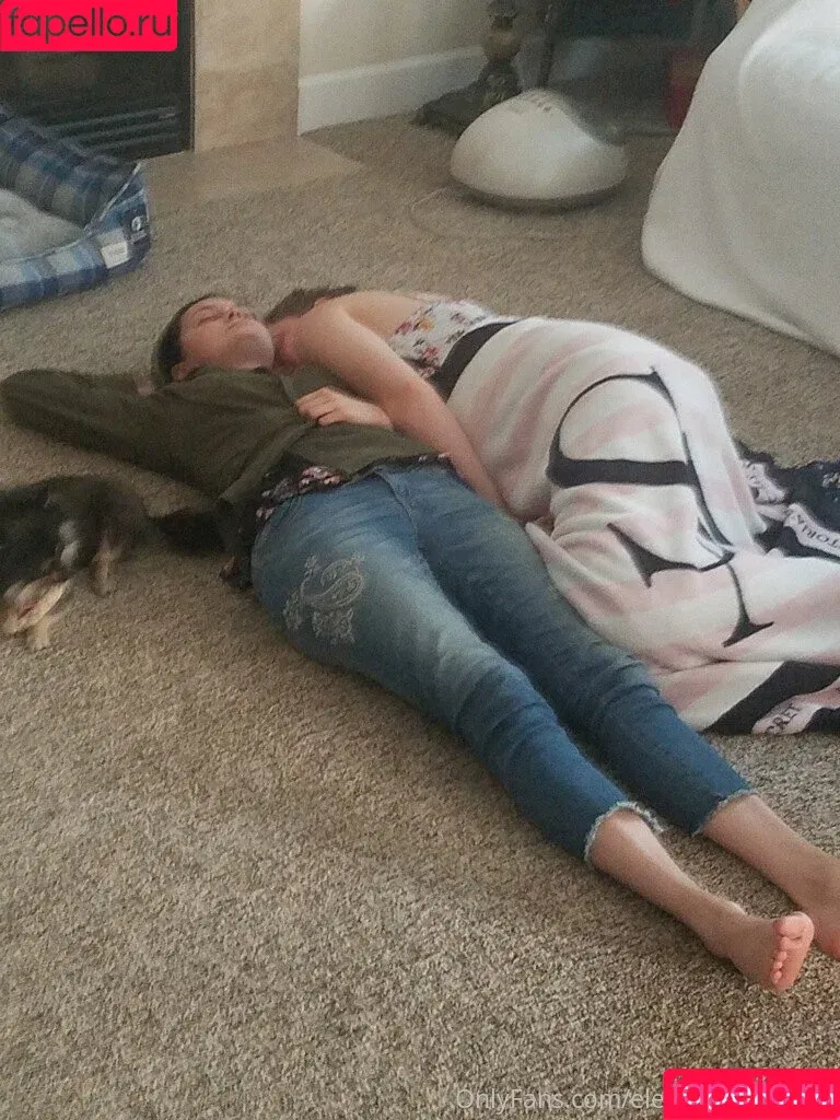 Elenakoshkaxoxo / therealelenakoshka Onlyfans Photo Gallery 