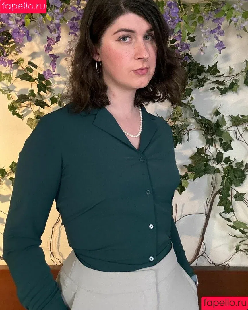 SerafinaFell Onlyfans Photo Gallery 