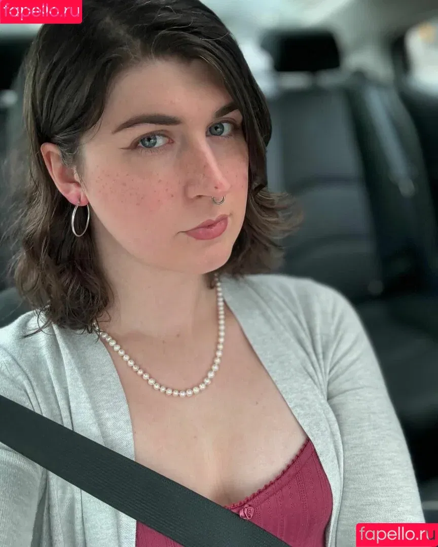 SerafinaFell Onlyfans Photo Gallery 