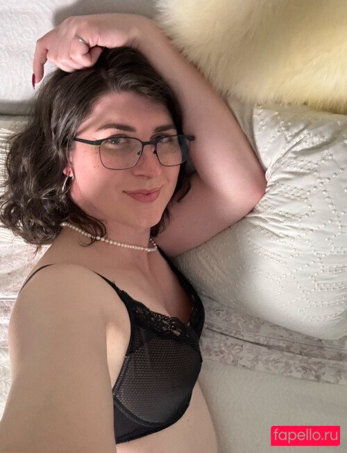 SerafinaFell Nude Onlyfans Photo 7