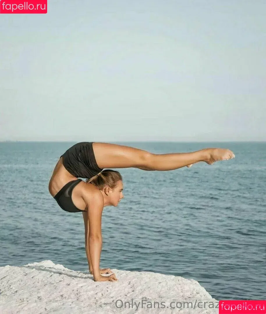 Dasha / Fit-Zone / Stretch Gym / crazy_splits / dash_cam Onlyfans Photo Gallery 