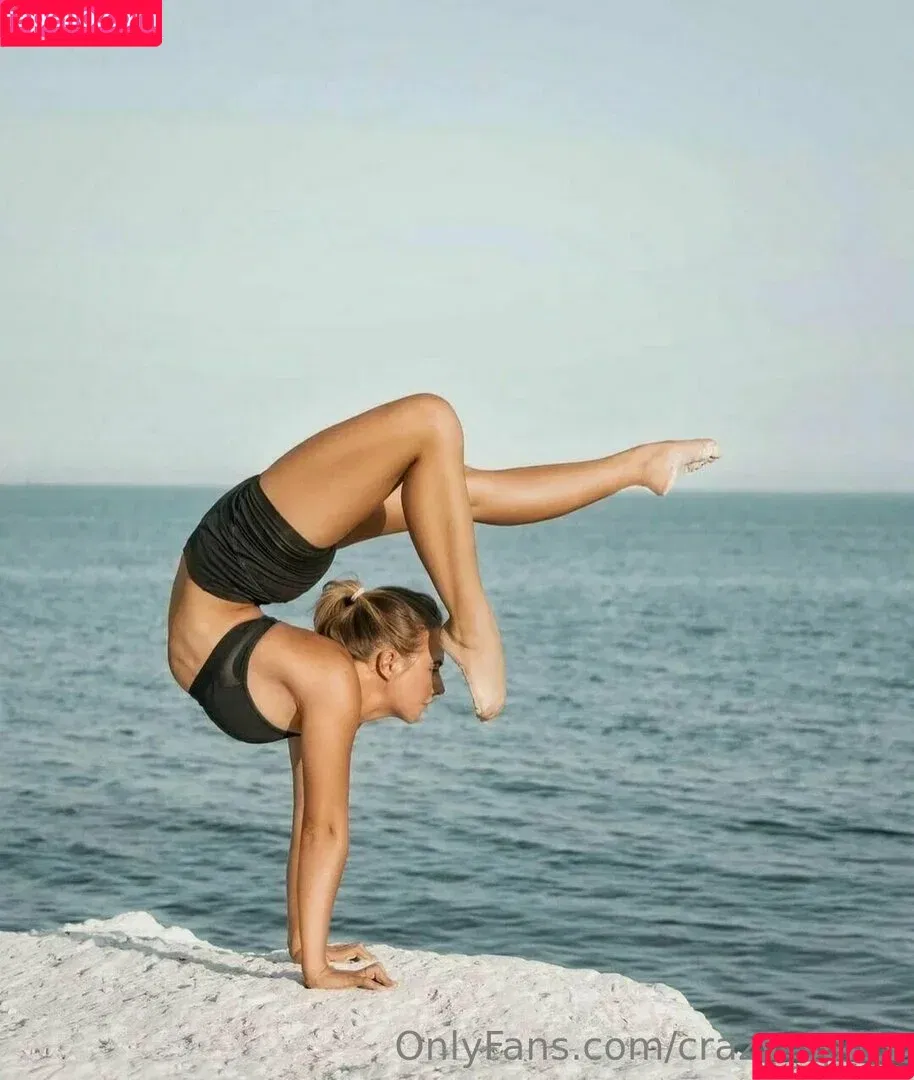 Dasha / Fit-Zone / Stretch Gym / crazy_splits / dash_cam Onlyfans Photo Gallery 