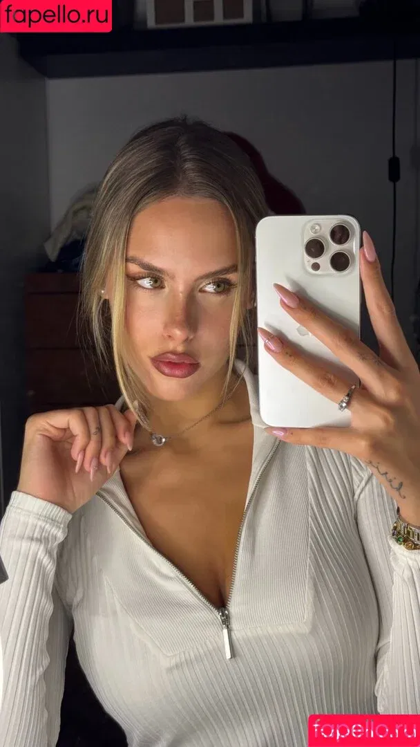 Elisa Pellegrino / eliisapellegrino Onlyfans Photo Gallery 