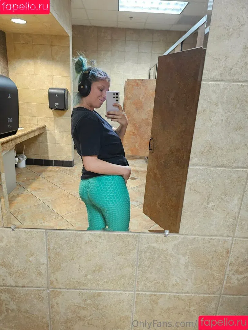 pikacheeks / pikacheekss Onlyfans Photo Gallery 