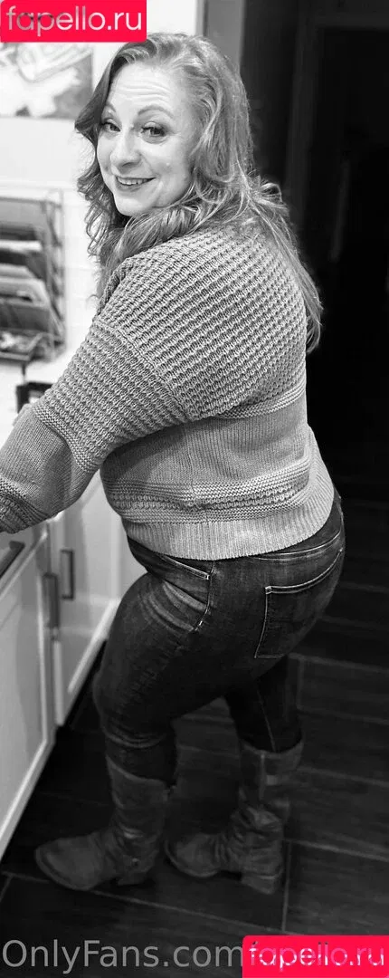 sultrystoner77 / thetaylorxmichele Onlyfans Photo Gallery 