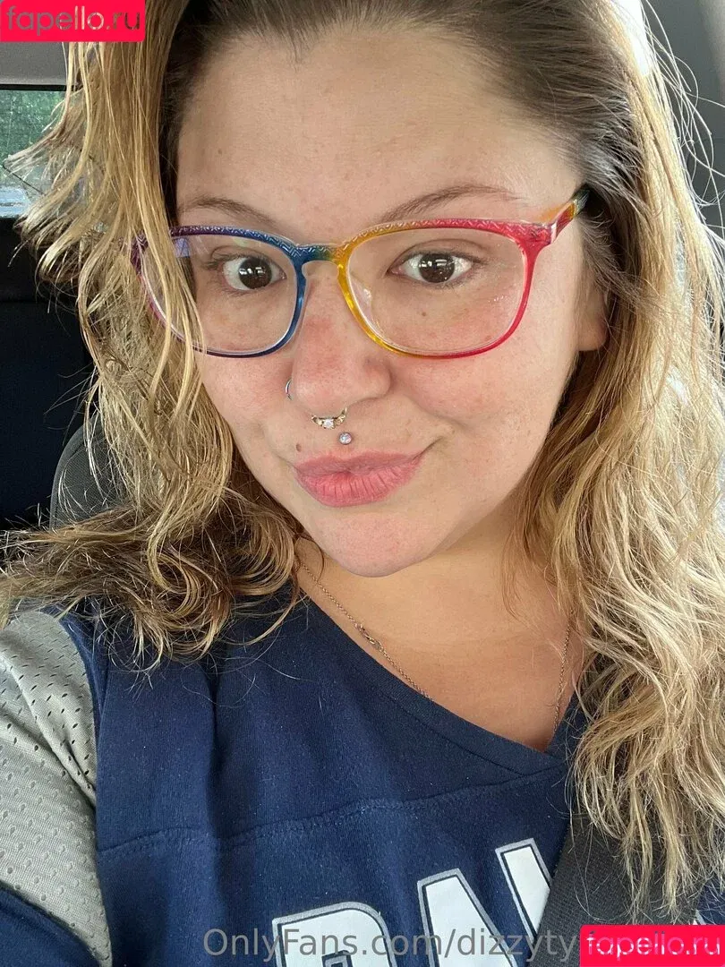 dizzytypebroad / thedizzykitten Onlyfans Photo Gallery 