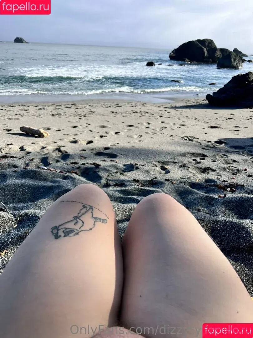 dizzytypebroad / thedizzykitten Onlyfans Photo Gallery 