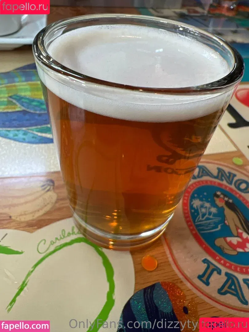 dizzytypebroad / thedizzykitten Onlyfans Photo Gallery 