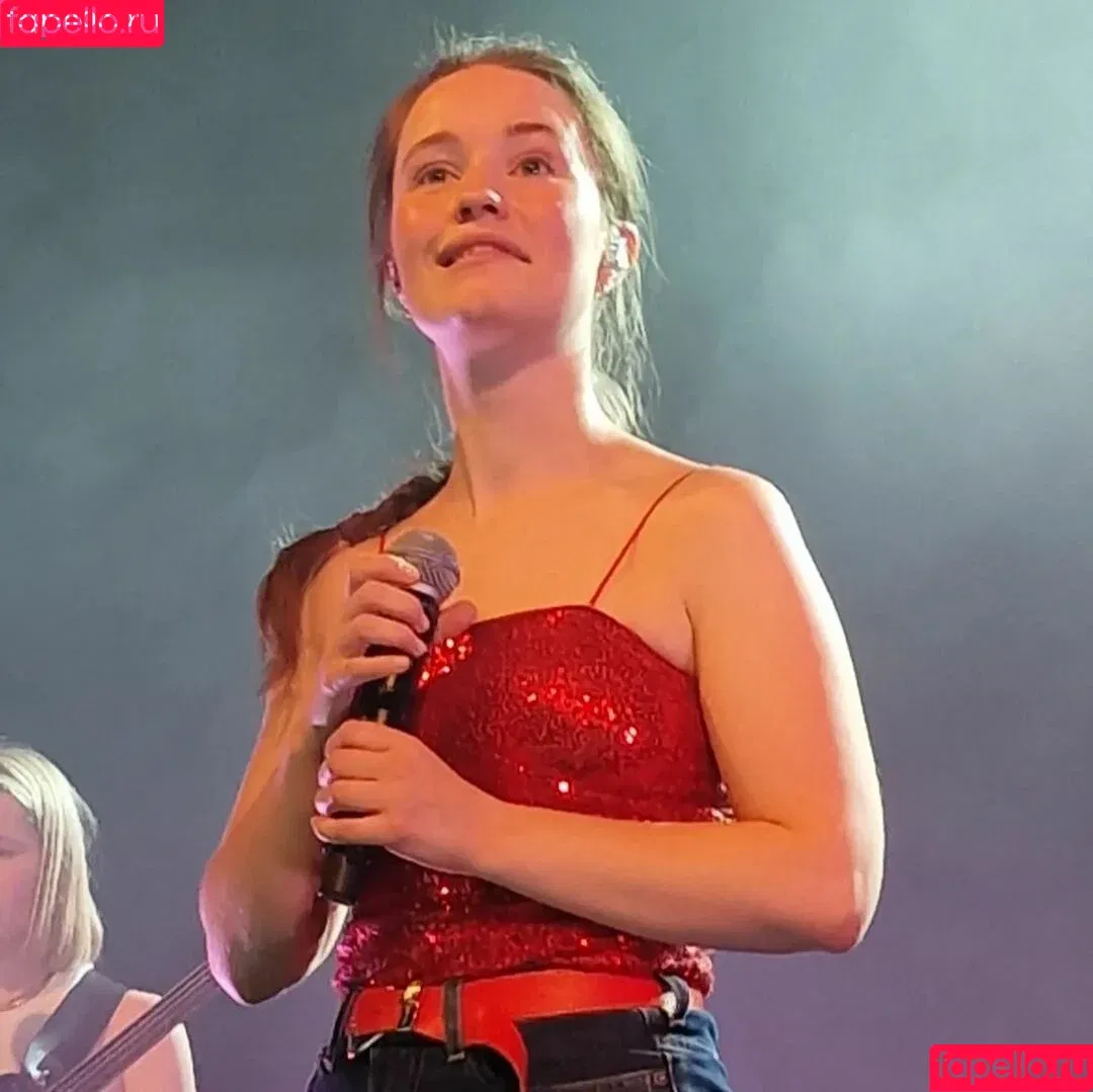 Sigrid / Sigrid Solbakk Raabe / thisissigrid Onlyfans Photo Gallery 