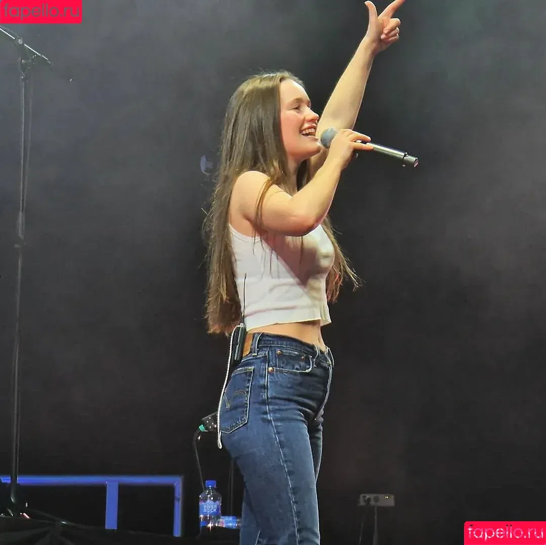 Sigrid / Sigrid Solbakk Raabe / thisissigrid Onlyfans Photo Gallery 