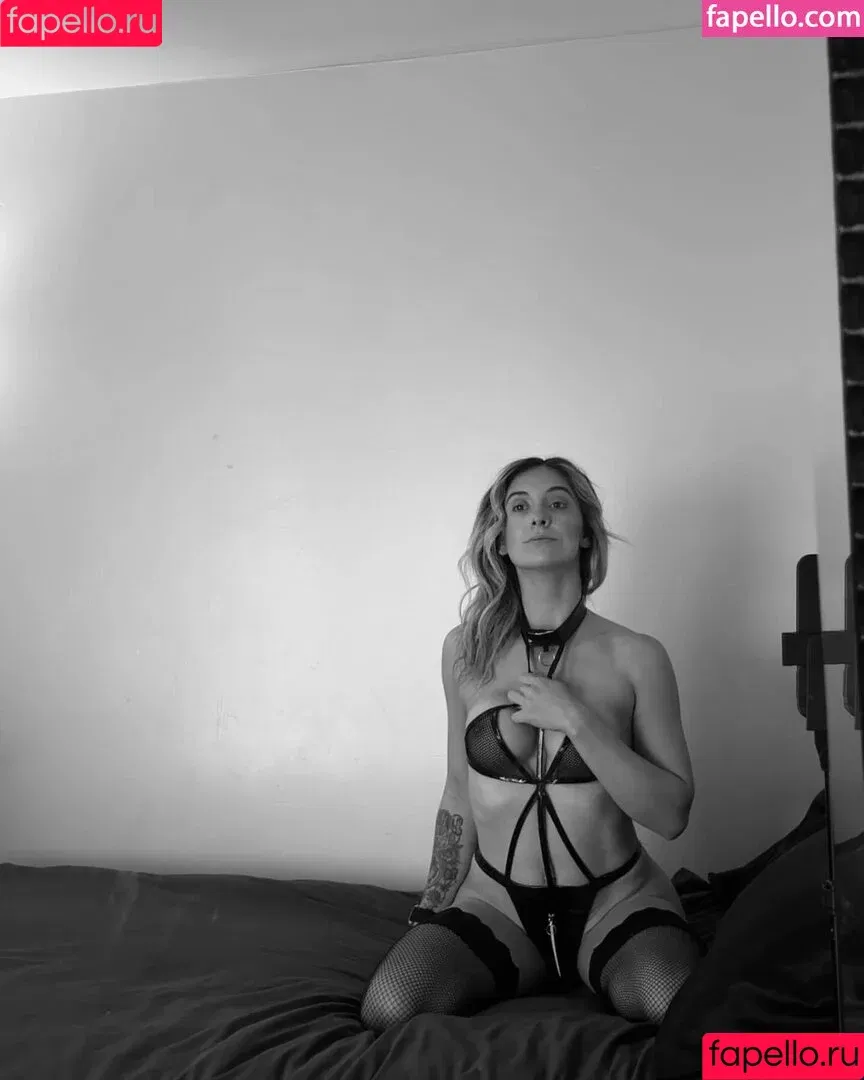 Lola Evens / https: / the_lolaevens / thelolaevens Onlyfans Photo Gallery 