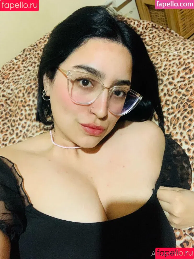 agustini87 / sri.agustini87 Onlyfans Photo Gallery 