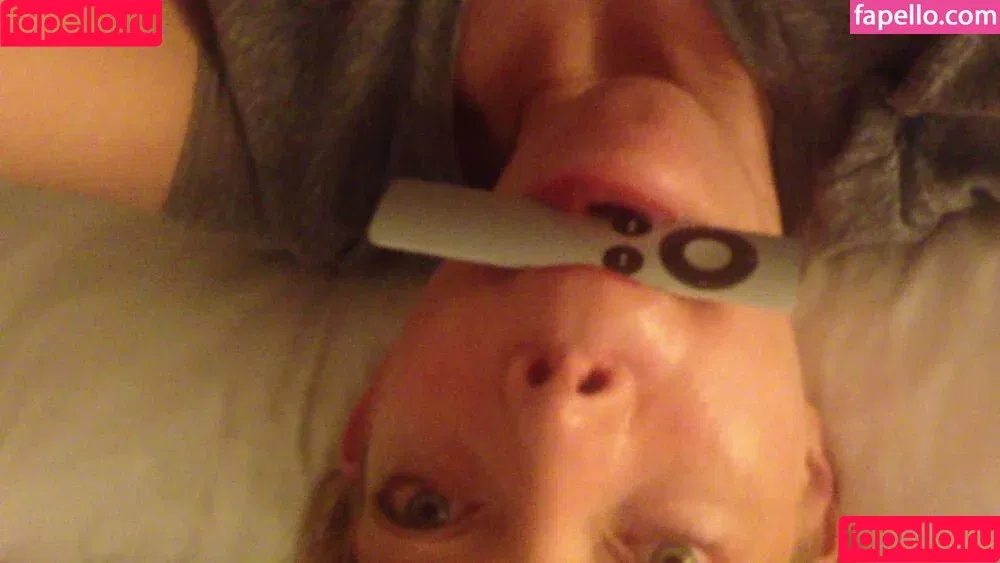 Riki Lindhome / rikilindhome Onlyfans Photo Gallery 