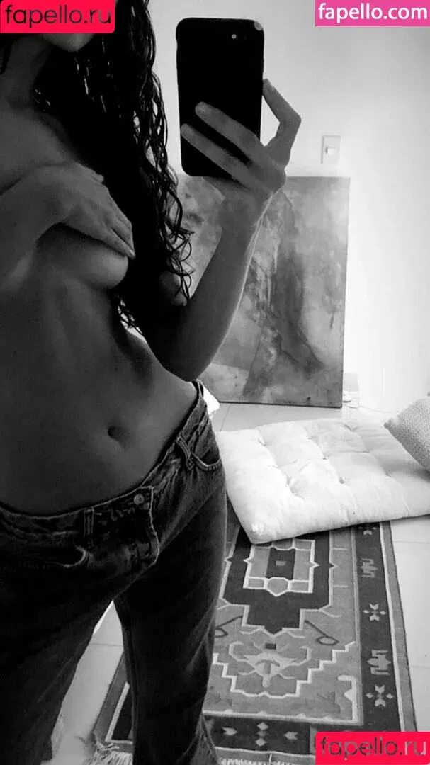 Alanis Guillen / alanissguillen Onlyfans Photo Gallery 