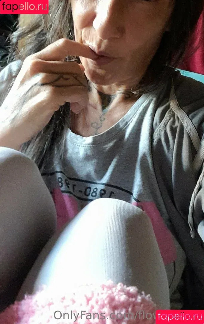 flowersrain / munanurwaroh Onlyfans Photo Gallery 